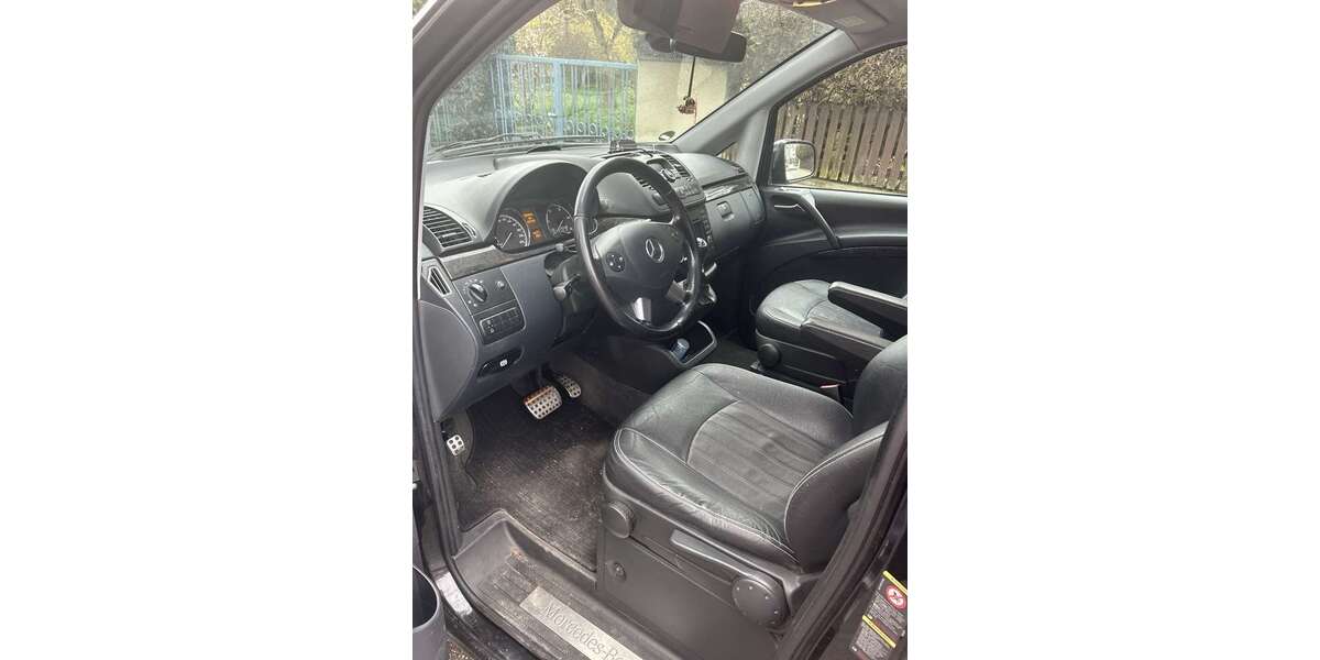 Mercedes-Benz Viano 290.000 km 17.999 &euro; Germering 82110