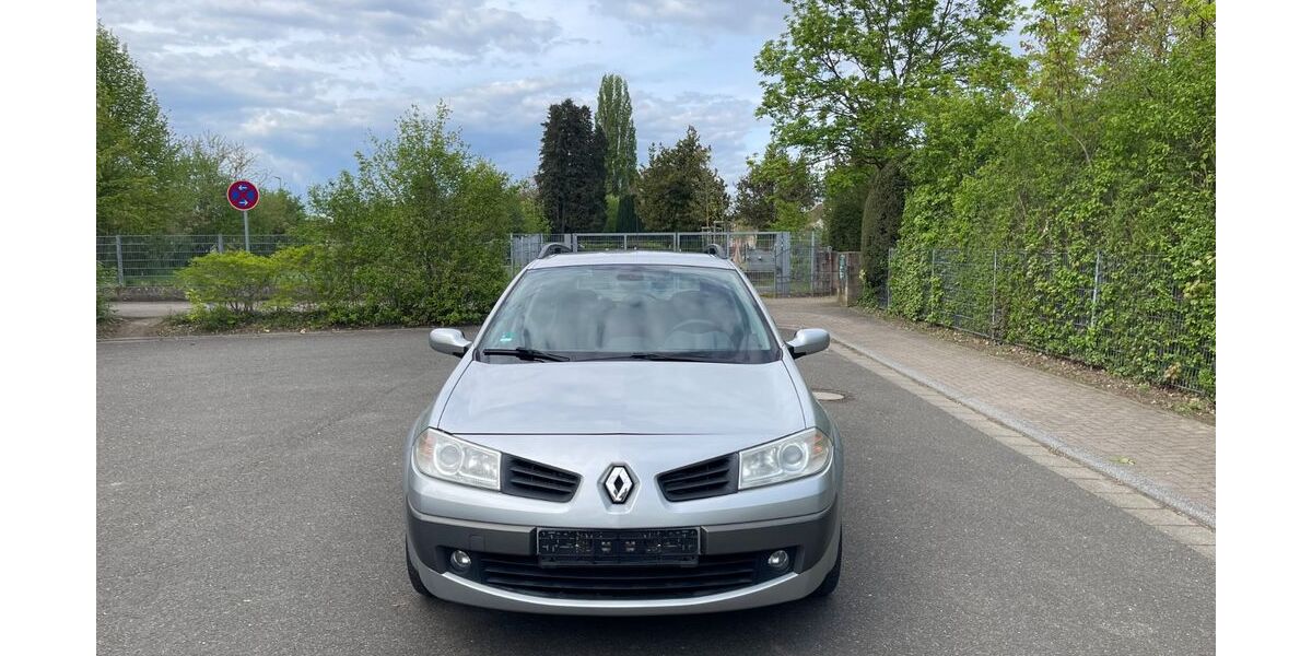 Renault Megane 172.336 km 2.700 &euro; Kuhardt 76773