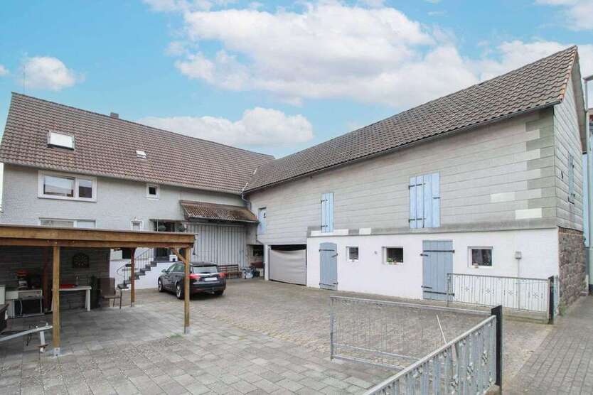 Haus zum Kaufen in Mücke 239.000 € 151.27 m²