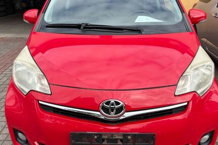 Toyota Verso-S 135.000 km 3.900 &euro; Burgthann-Oberferrieden 90559