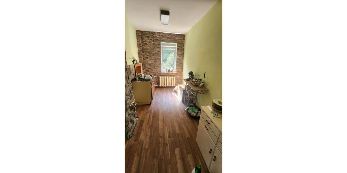 Doppelhaushälfte Neuhaus am Rennweg - 8 Zimmer, 140 m&sup2;, 75.000&euro; | Angebot:25873708