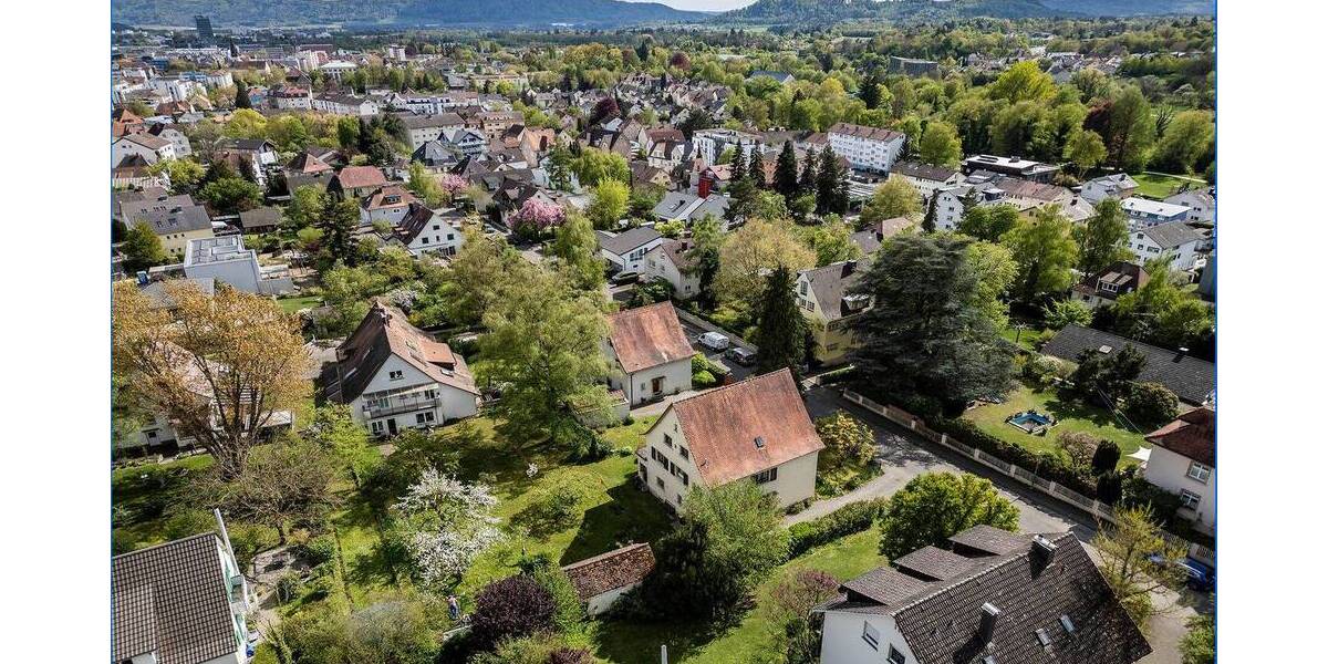 Einfamilienhaus Singen - 7 Zimmer, 240 m&sup2;, 695.000&euro; | Angebot:26364115