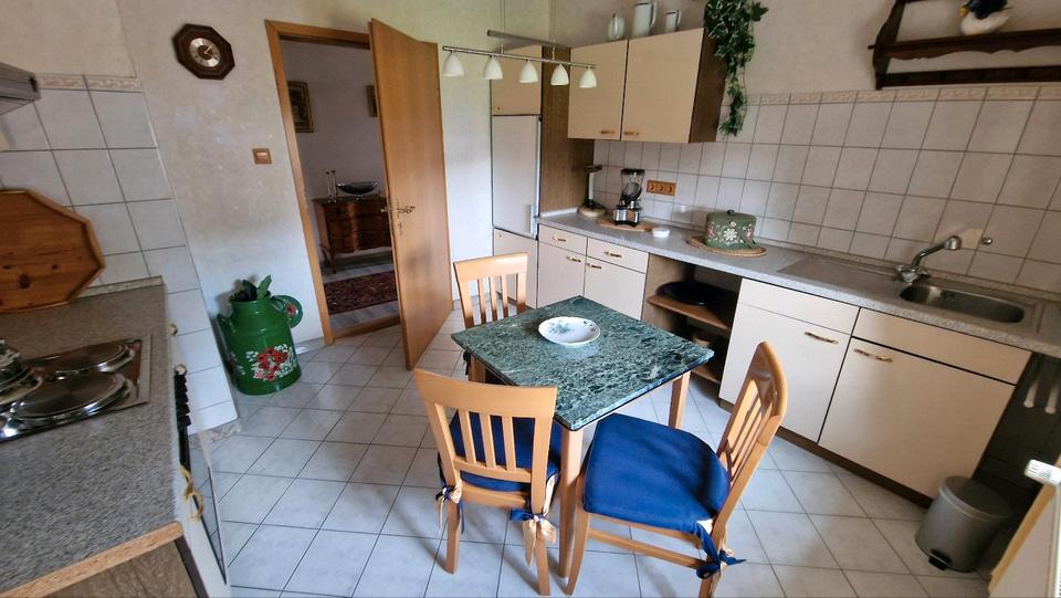Einfamilienhaus Holzminden - 12 Zimmer, 320 m&sup2;, 2.000&euro; | Angebot:26037589