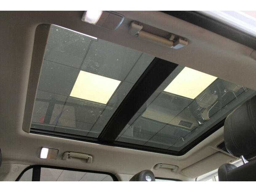 Land Rover Range Rover 4.4 SDV8 Vogue 182.940 km 27.980 € Euskirchen 53881