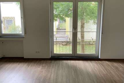 Wohnung Hofheim am Taunus - 1 Zimmer, 35 m&sup2;, 335&euro; | Angebot:27127456