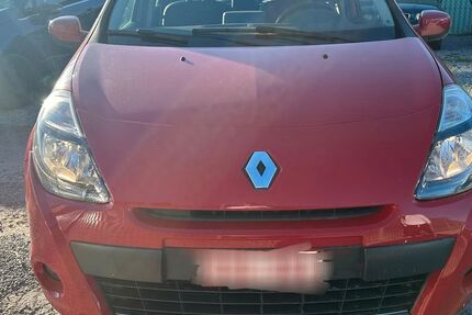 Renault Clio 110.000 km 2.390 &euro; Düren 52351