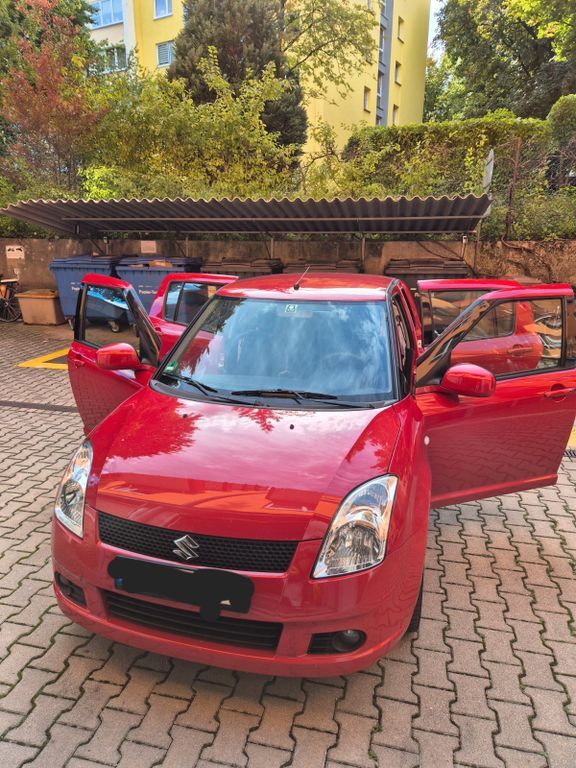 Suzuki Swift 72.000 km 5.490 € München 81675