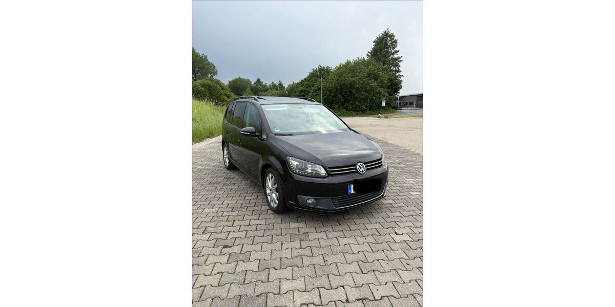 VW Touran 136.470 km 8.999 &euro; Schloß Holte Stukenbrock 33758