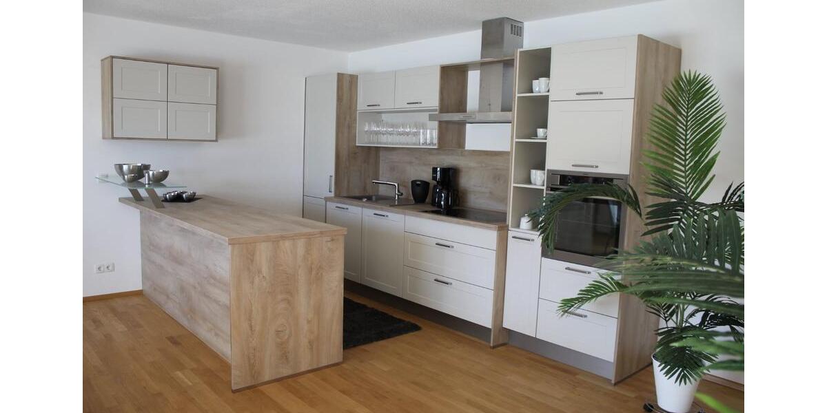 Etagenwohnung Landau an der Isar - 2.5 Zimmer, 80 m&sup2;, 1.990&euro; | Angebot:23523402