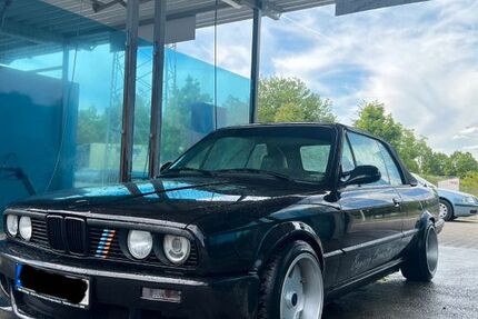 BMW 325