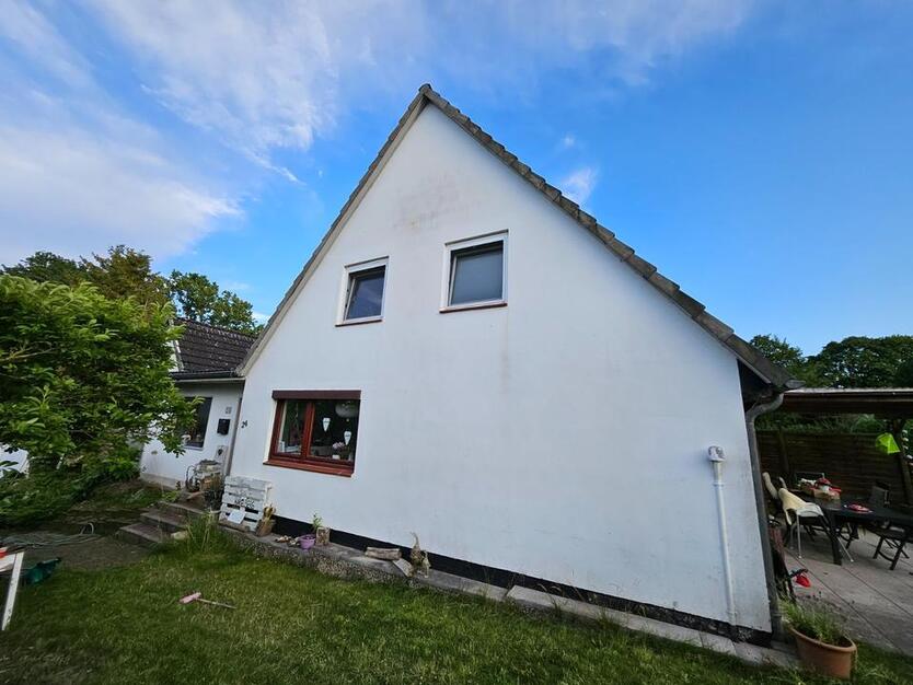 Doppelhaushälfte mit 728qm Grundstück in ruhiger Lage von Preetz zimmer