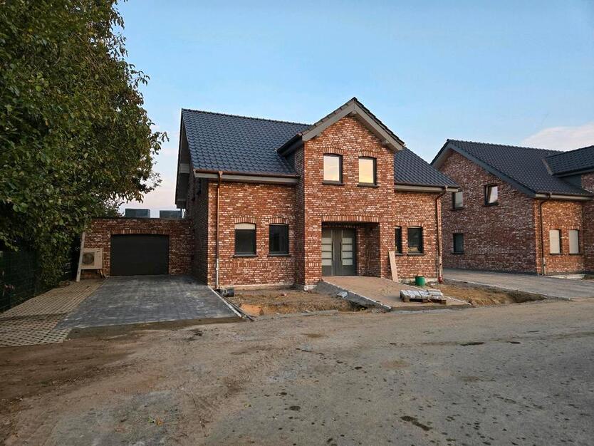 Exklusive Neubau Wohnung Erstbezug ab Januar 26 zimmer