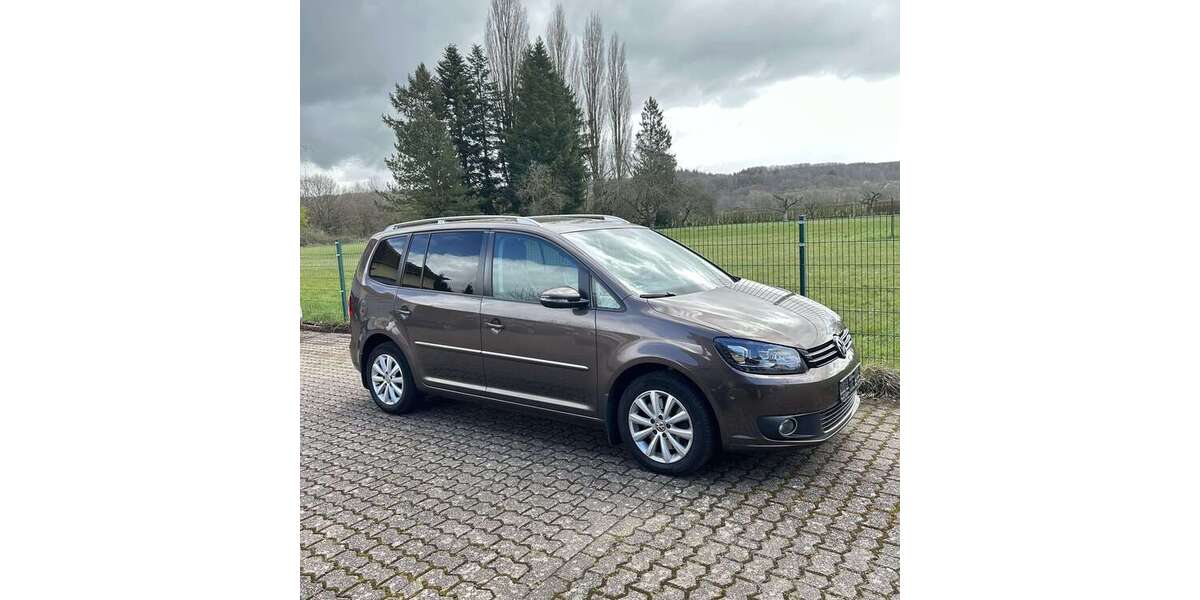 VW Touran 205.350 km 9.950 &euro; Schmelz 66839