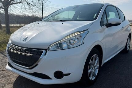 Peugeot 208 165.000 km 4.599 &euro; Lampertheim-Hüttenfeld 68623