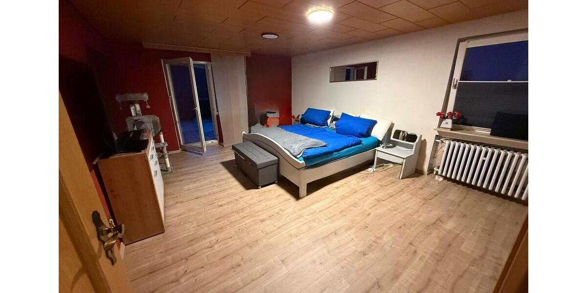 Etagenwohnung Berkatal - 6 Zimmer, 150 m&sup2;, 1.000&euro; | Angebot:25872359