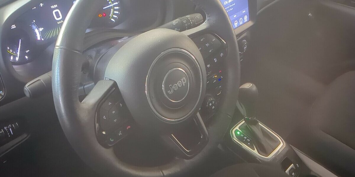 Jeep Renegade S Plug-In-Hybrid 4xe *Aut., LED, 19´´* 50.442 km 24.980 &euro; Bad Tölz 83646