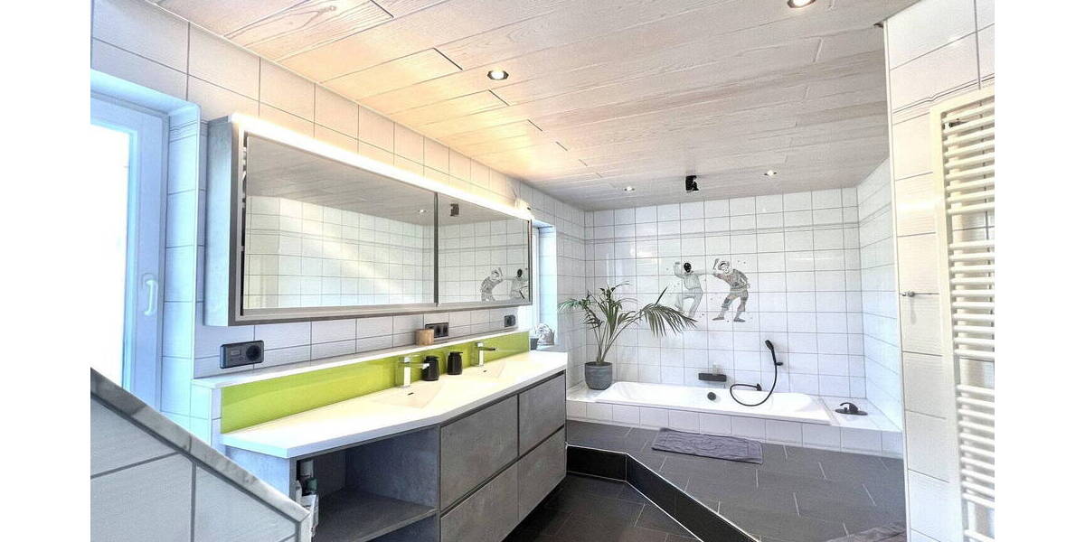 Einfamilienhaus Schweinfurt Nordöstlicher Stadtteil - 9 Zimmer, 188 m&sup2;, 749.000&euro; | Angebot:26148778