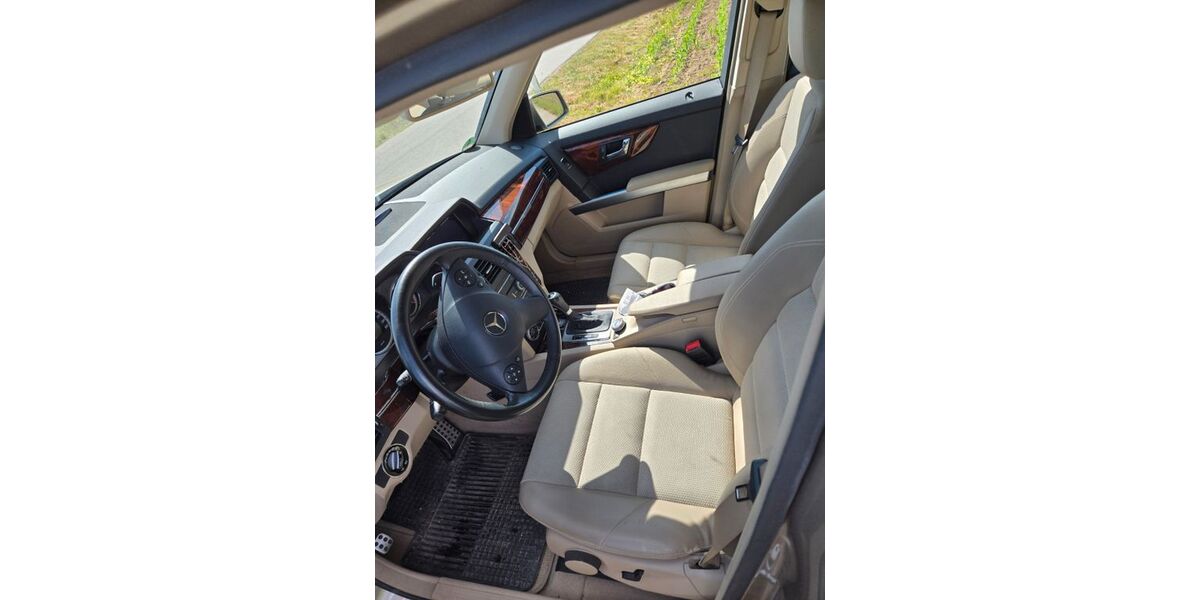 Mercedes-Benz GLK 350 201.813 km 9.200 &euro; Rain 94369