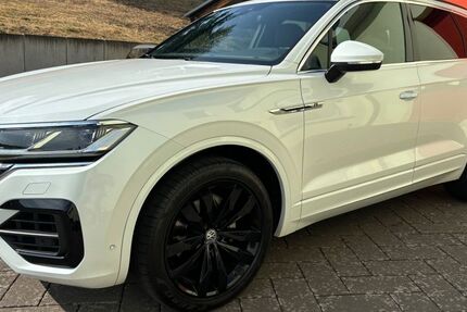 VW Touareg 114.980 km 33.900 &euro; Dillenburg 35685
