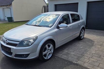 Opel Astra 163.000 km 1.250 &euro; Stockstadt 63811