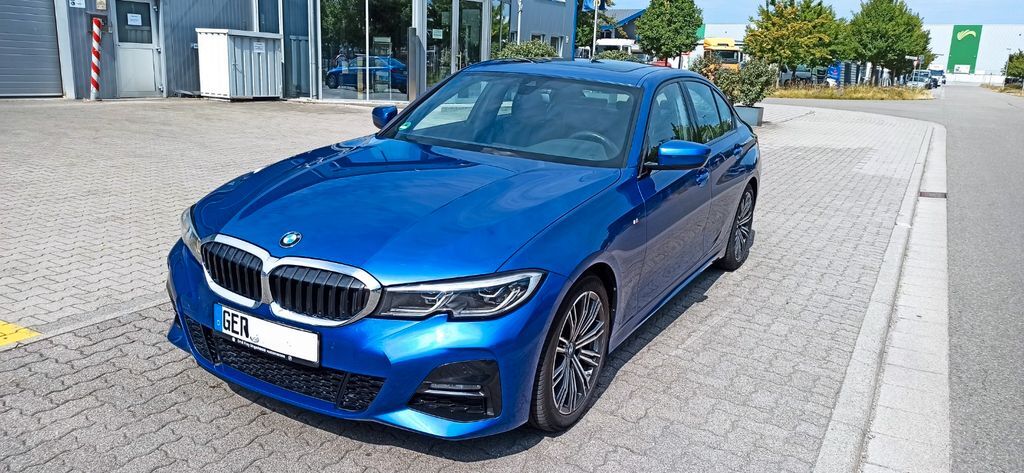 BMW 320 97.300 km 26.850 € Kuhardt 76773