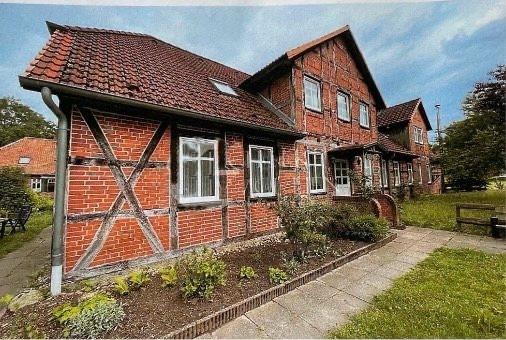 Dachgeschoßwohnung Lüder - 4 Zimmer, 116 m&sup2;, 950&euro; | Angebot:23865055