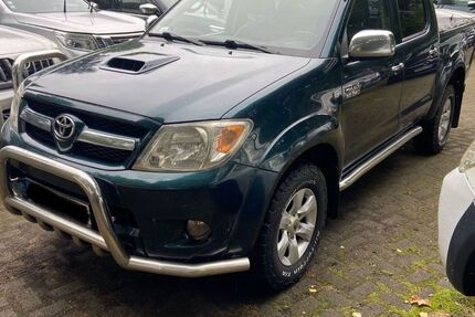 Toyota Hilux 195.000 km 12.600 € Hamburg 20535