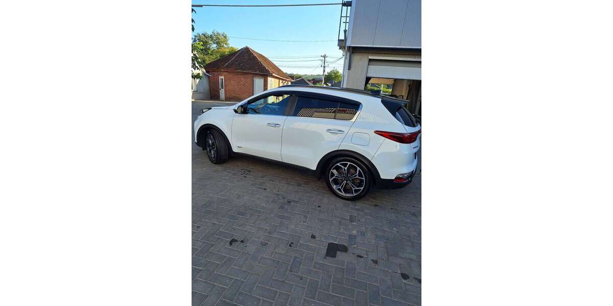 Kia Sportage 109.000 km 18.200 &euro; Niederhöcking (Landau a.d.Isar) 94405