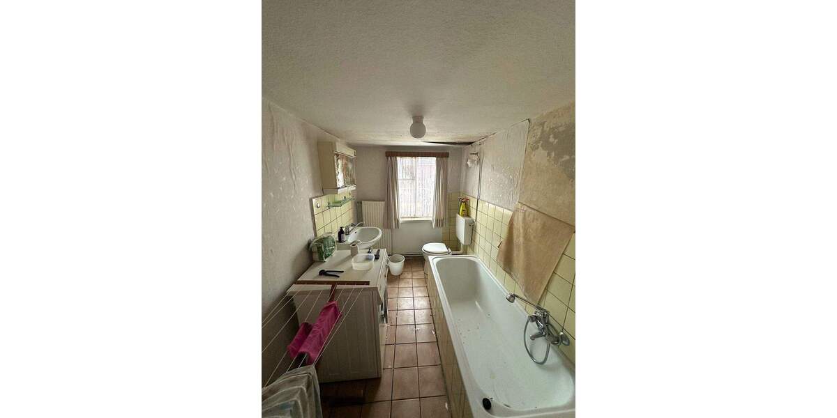 Einfamilienhaus Brake - 6 Zimmer, 150 m&sup2;, 129.000&euro; | Angebot:25227769