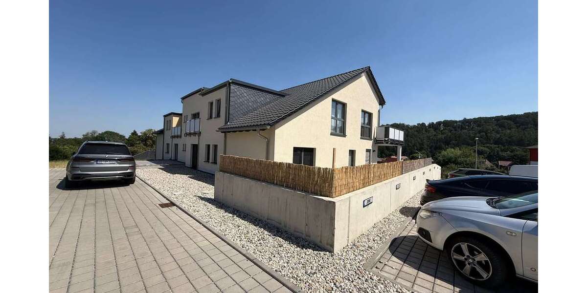 Etagenwohnung Freital Saalhausen - 4 Zimmer, 139 m&sup2;, 1.600&euro; | Angebot:27342031