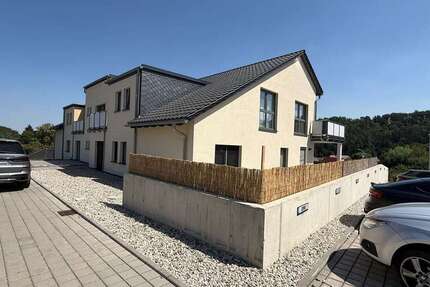 Wohnung Freital Saalhausen - 4 Zimmer, 139 m&sup2;, 1.600&euro; | Angebot:27342031