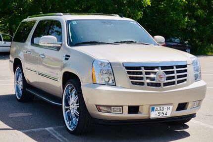 Cadillac Escalade 101.000 km 21.000 &euro; München 80997