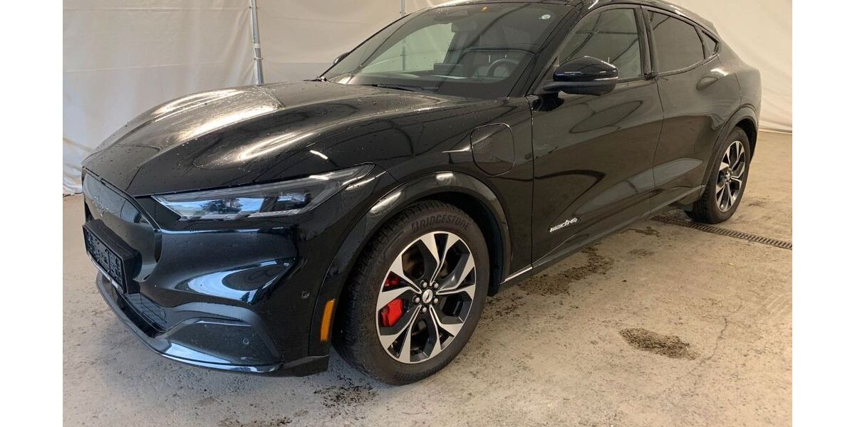 Ford Mustang Mach-E 63.022 km 27.750 &euro; Steinbach-Hallenberg OT Herges-Hallenberg 98587