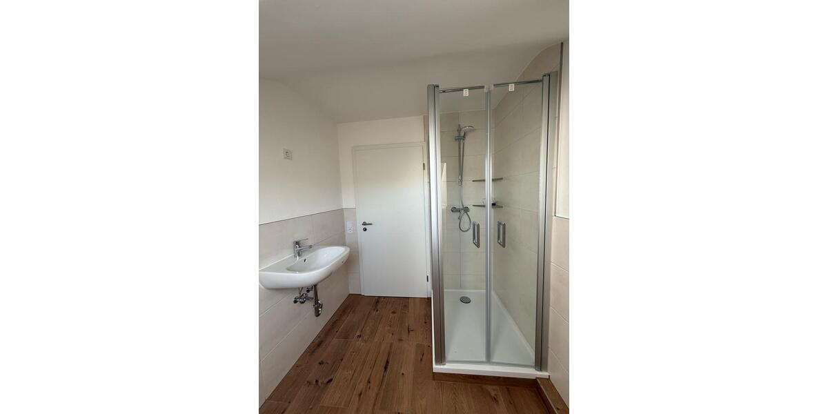 Dachgeschoßwohnung Wertheim - 2.5 Zimmer, 60 m&sup2;, 890&euro; | Angebot:26375266