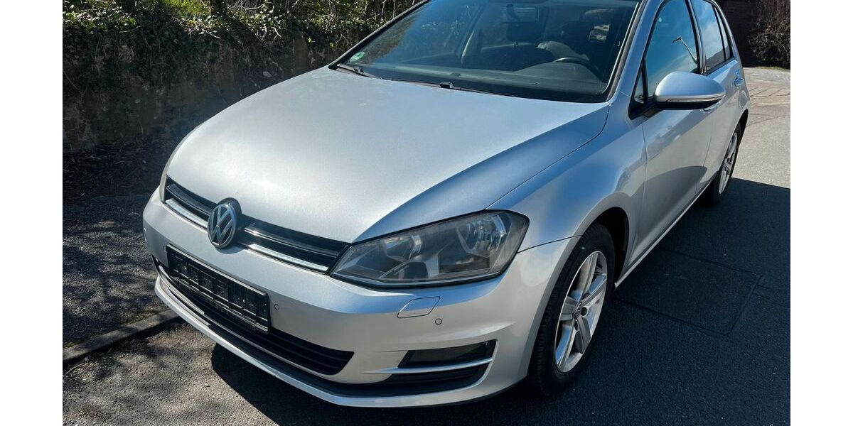 VW Golf 136.500 km 7.250 &euro; Hessisch Oldendorf 31840