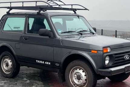 Lada Taiga 36.000 km 11.900 &euro; Saulheim 55291