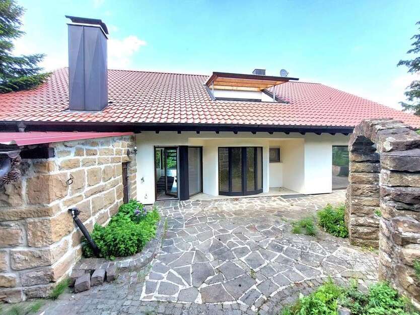 Haus zum Kaufen in Oberstenfeld 669.000 € 281 m²