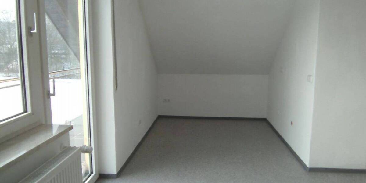 Mehrfamilienhaus, Wohnhaus Sulzbach-Rosenberg Unterschwaig - 8 Zimmer, 250 m&sup2;, 2.060&euro; | Angebot:23950604