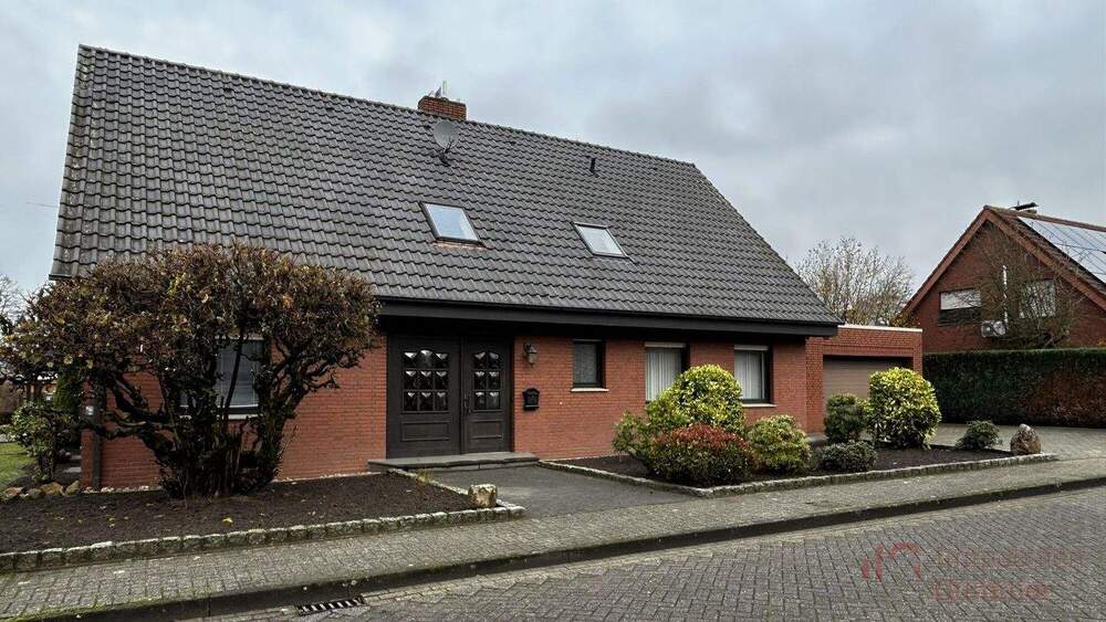 Einfamilienhaus Salzbergen - 9 Zimmer, 241 m&sup2;, 330.000&euro; | Angebot:24039076