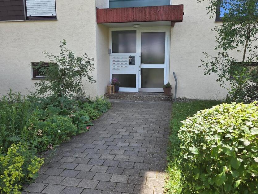 Großzügige 4-Zimmer-Eigentumswohnung mit Balkon
