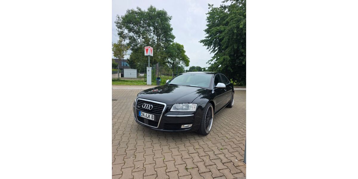 Audi A8 204.000 km 8.800 &euro; Düsseldorf 40233