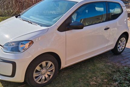 VW up! 94.500 km 5.950 &euro; Osdorf 24251