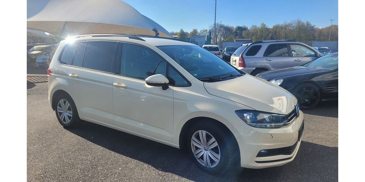 VW Touran 410.359 km 5.790 &euro; Vettelschoss 53560