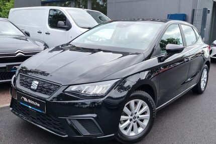 Seat Ibiza 27.612 km 17.980 € Potsdam 14480