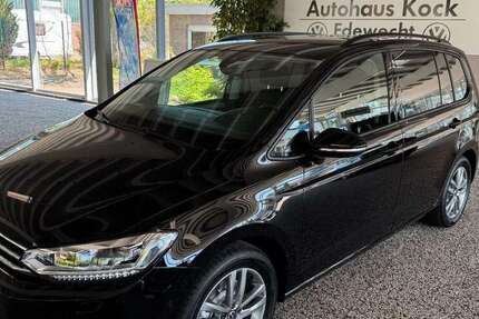 VW Touran 1.500 km 36.890 &euro; Edewecht 26188