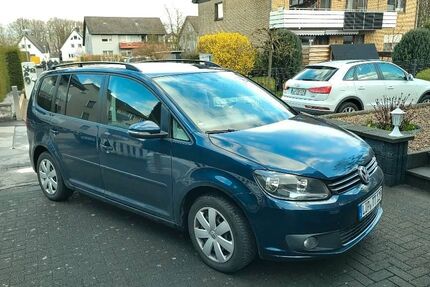 VW Touran 203.000 km 8.900 &euro; Detmold 32758