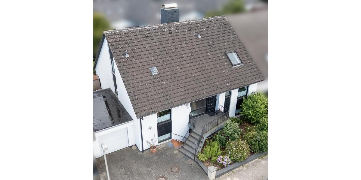 Großburgwedel - Großzügiges Ein- bis Zweifamilienhaus für die große Familie mit Souterrain 8 zimmer