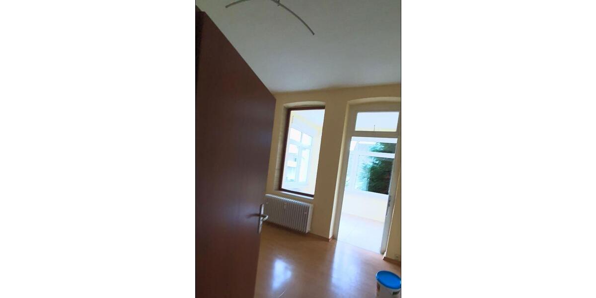 Hochparterre Bad Pyrmont - 4 Zimmer, 100 m&sup2;, 900&euro; | Angebot:26321761