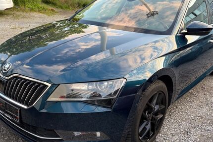 Skoda Superb 257.100 km 10.590 &euro; Bielefeld 33689