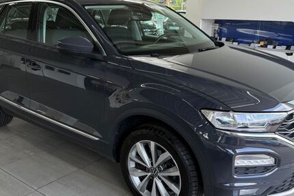 VW T-Roc 125.000 km 16.590 € Braunschweig 38116